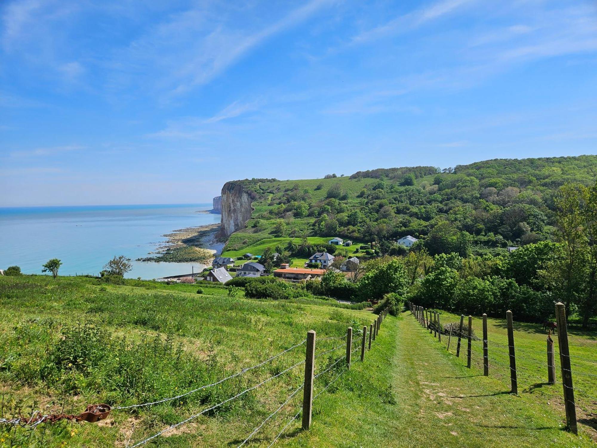 Gites 4,6 Personnes Fecamp Etretat Colleville Bagian luar foto